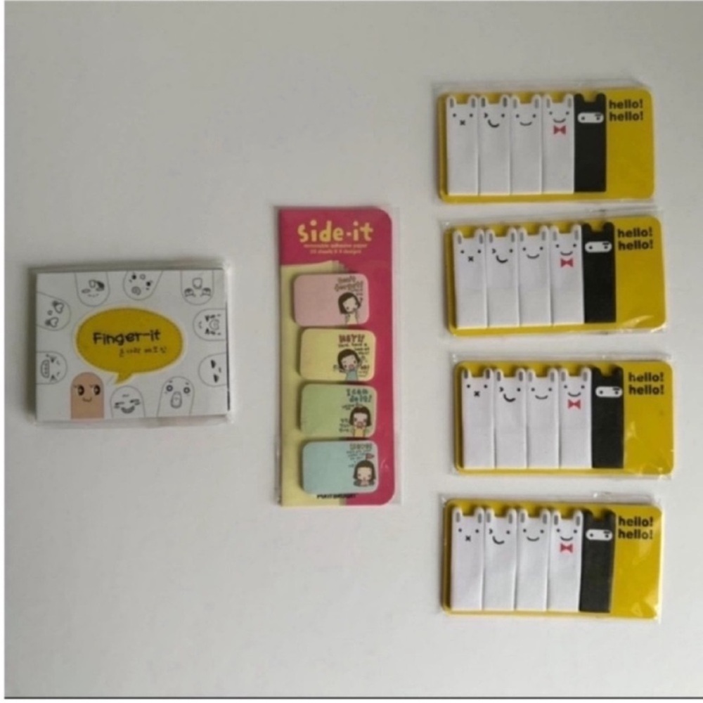 BNWT Cute Finger and Side-it Sticky Notes Set